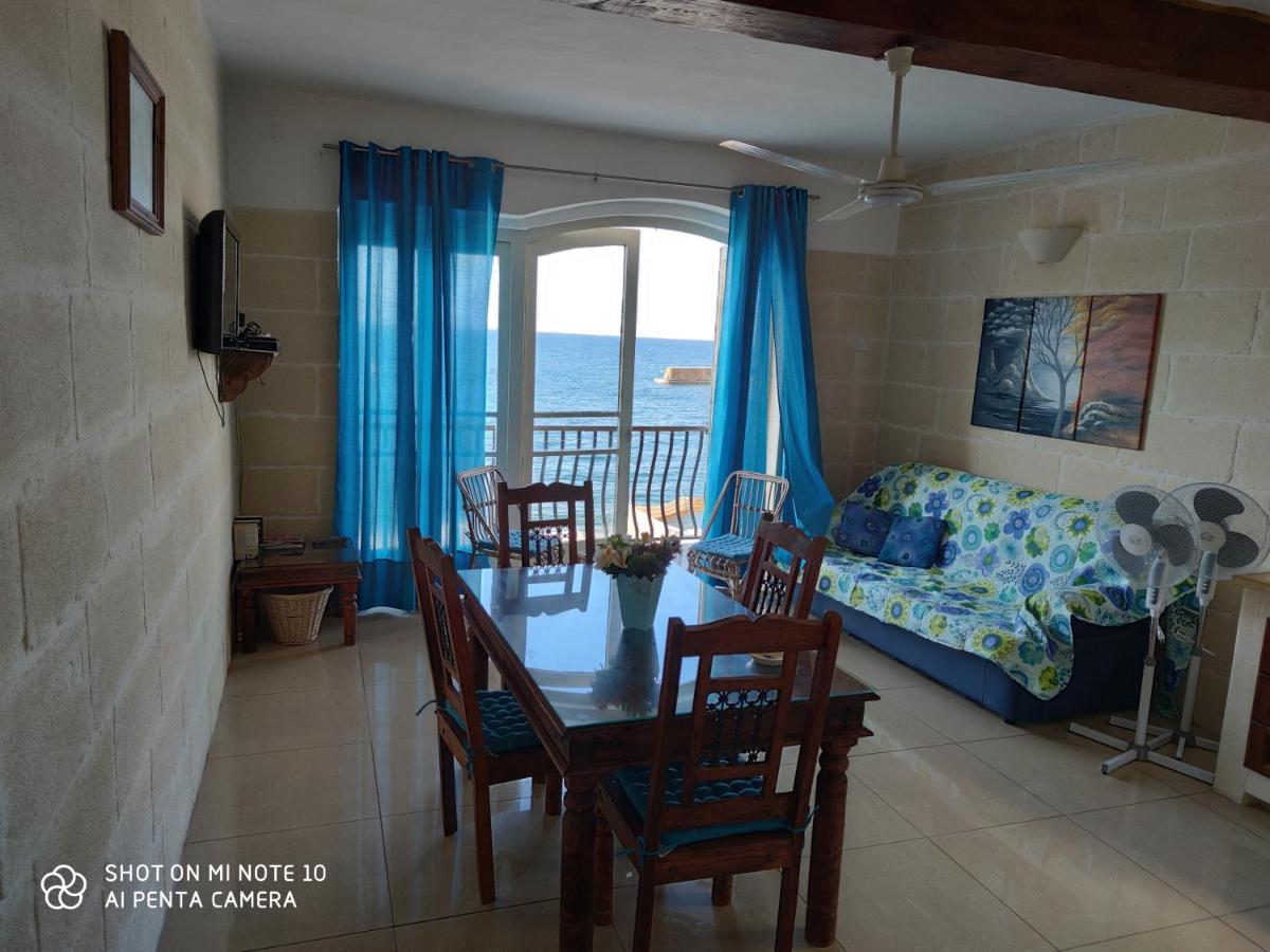 Seafront Two Bedroomed Apartment In Marsalforn المظهر الخارجي الصورة