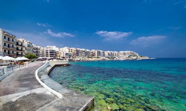 Seafront Two Bedroomed Apartment In Marsalforn المظهر الخارجي الصورة